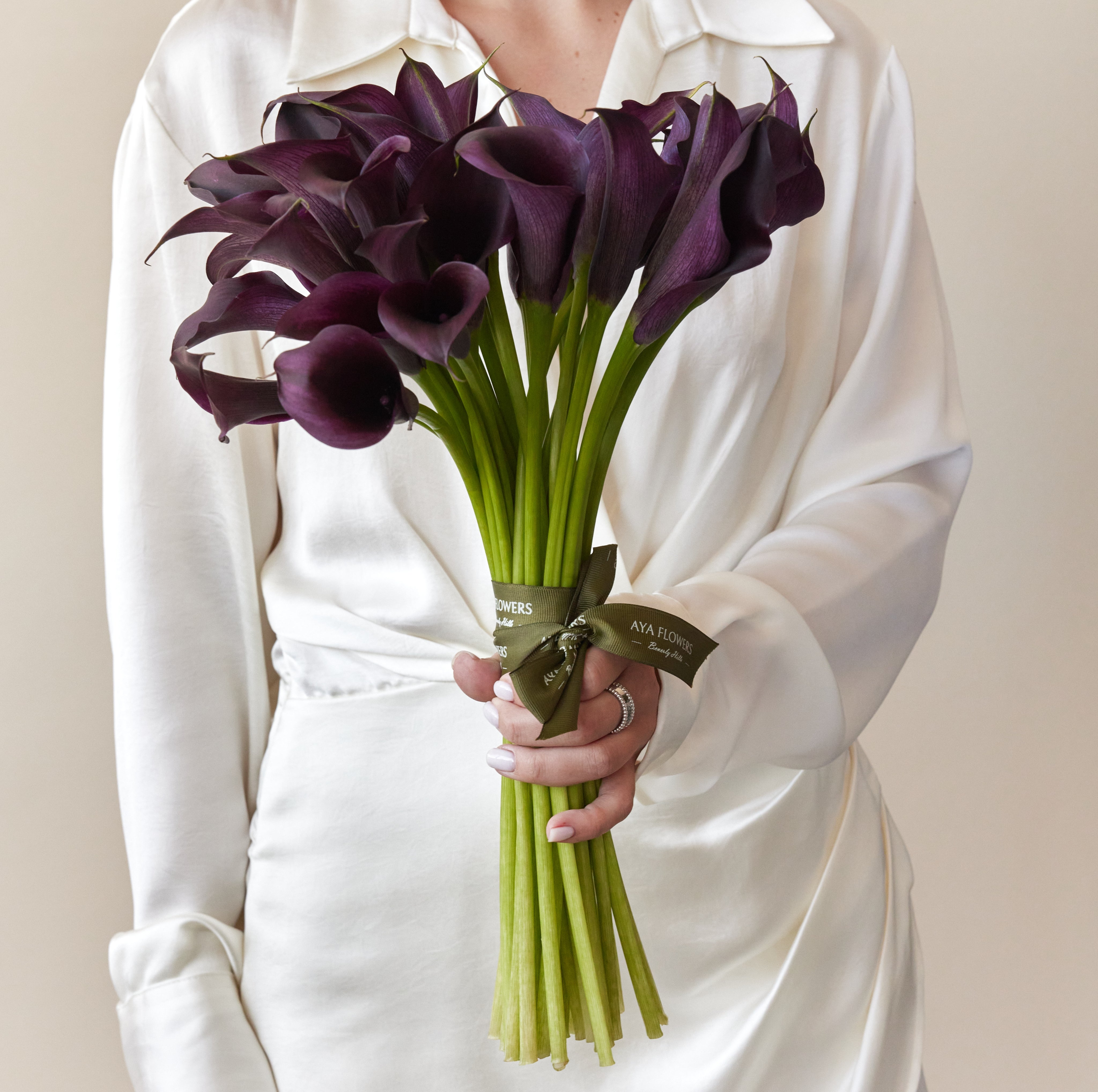 No.307 Dark purple Cala lilies