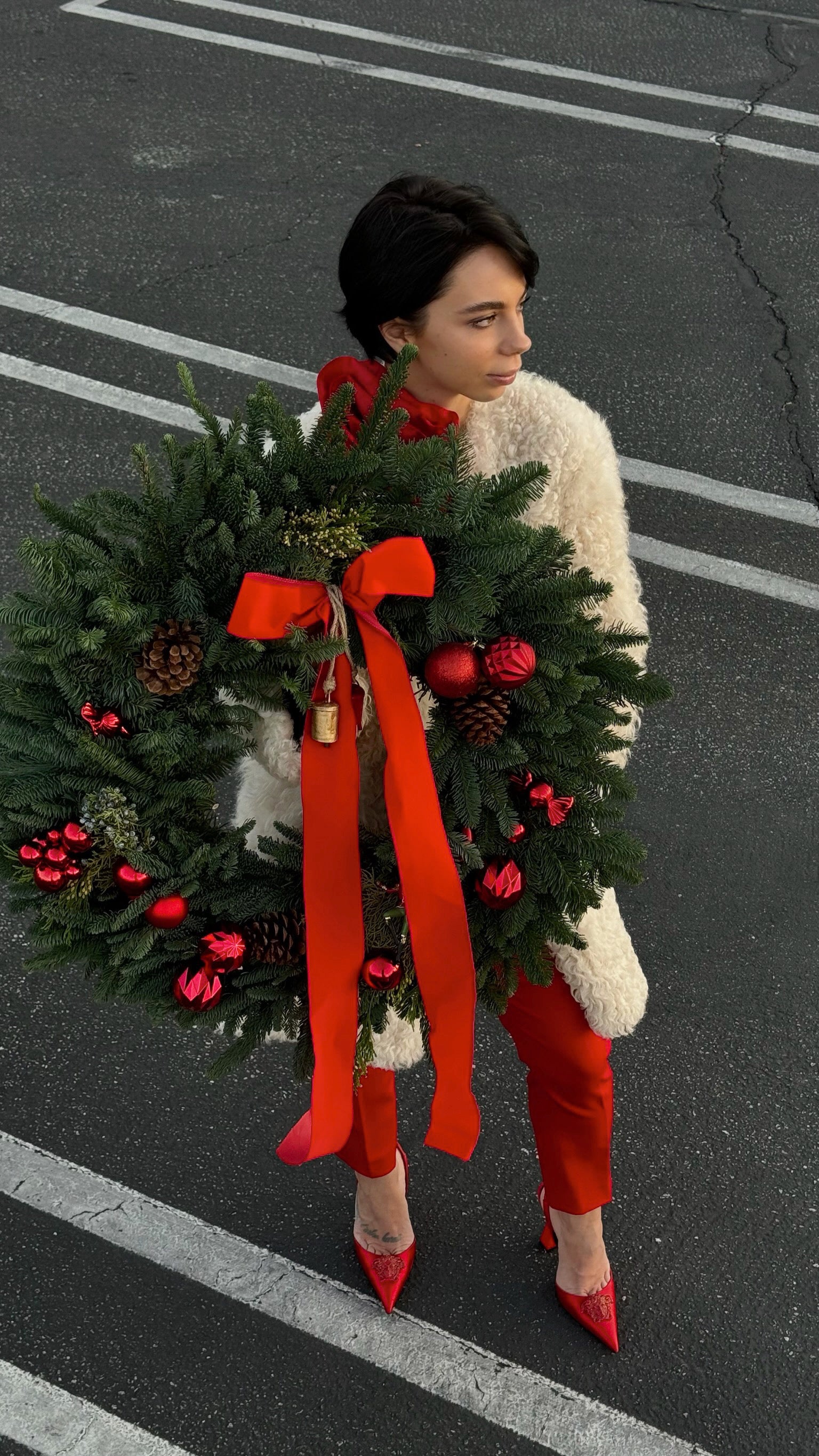 No 1058. Red Christmas Wreath